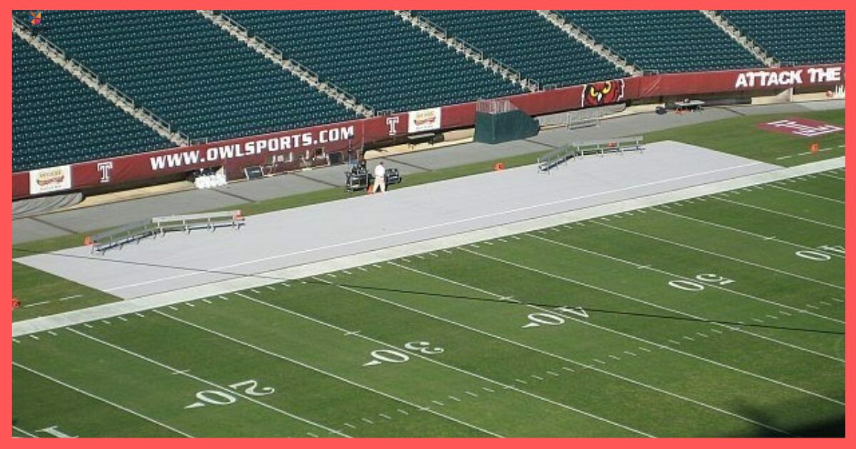 Sports Field's Sideline (American Football)